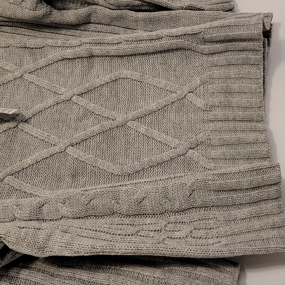 Bb Dakota Drop Needle 3/4 Sleeve Sweater - Picture 13 of 13